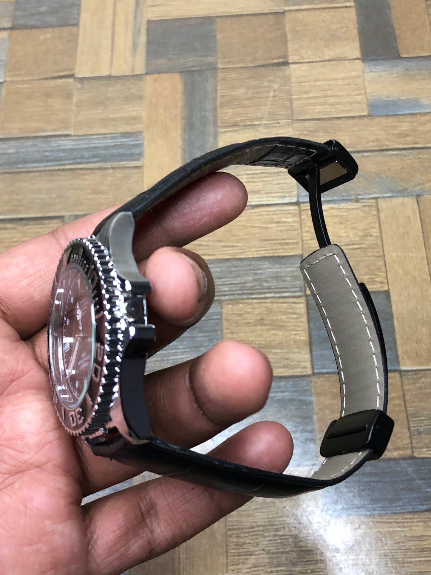 RLX MAGNETIC LOCK WATCH