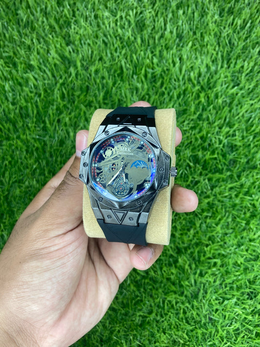 DIAMOND HUB WATCH