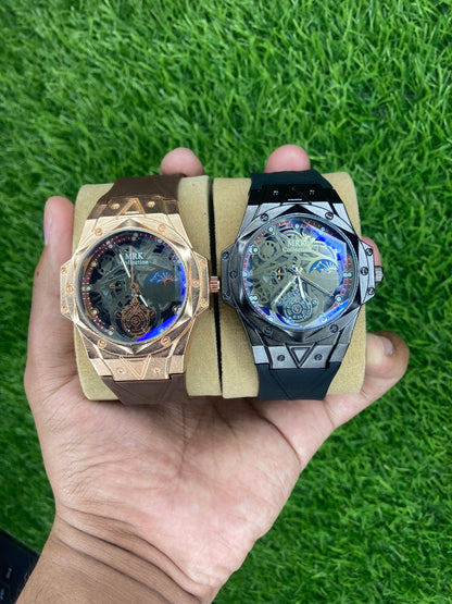 DIAMOND HUB WATCH
